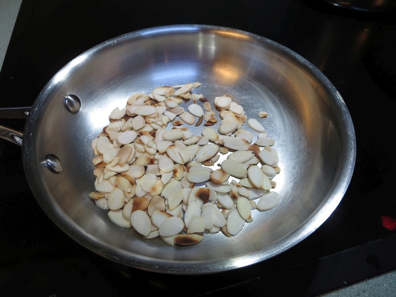 toasting almonds